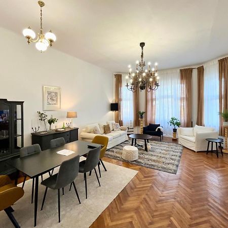 Hillside Luxury Residence Budapest With Free Garage Eksteriør billede