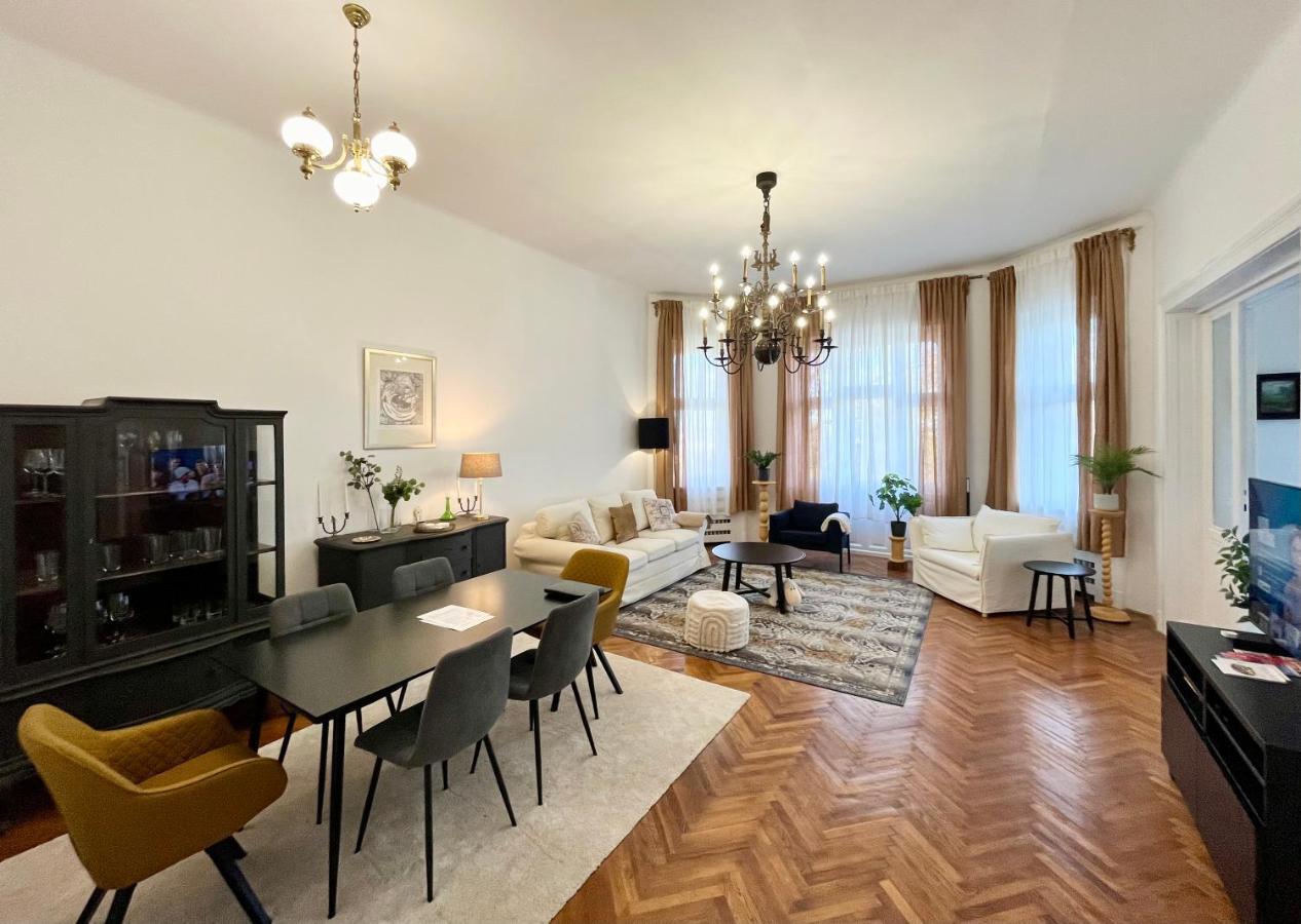 Hillside Luxury Residence Budapest With Free Garage Eksteriør billede